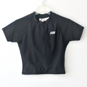 Nike Vintage 90's Black Cropped Short-Sleeve Athletic T-Shirt Top 8 Medium